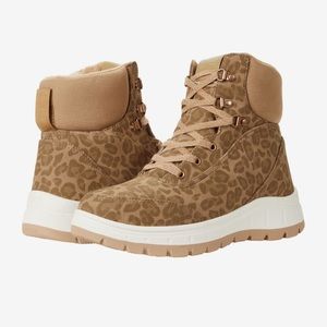 NWT girls Cheetah Roxy boots size 11 alpine